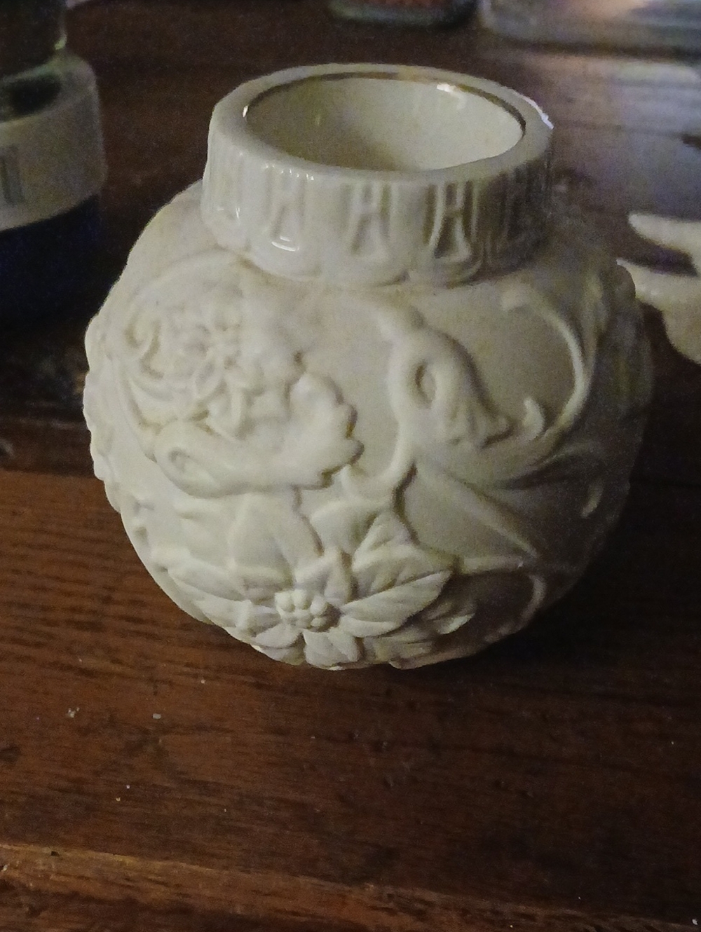 LENOX Ornate Floral Ceramic CANDLE HOLDER